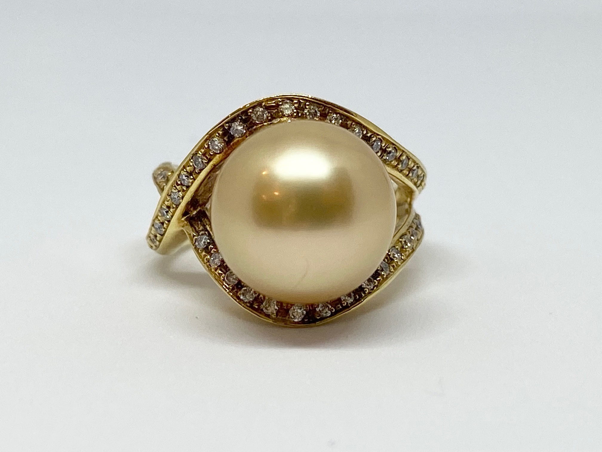 K18 Golden Pearl Ring
